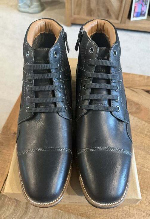 Steve Madden Jotting Men’s 10 Black Leather Cap Toe Chukka Boots NIB Zip Lace main image 5